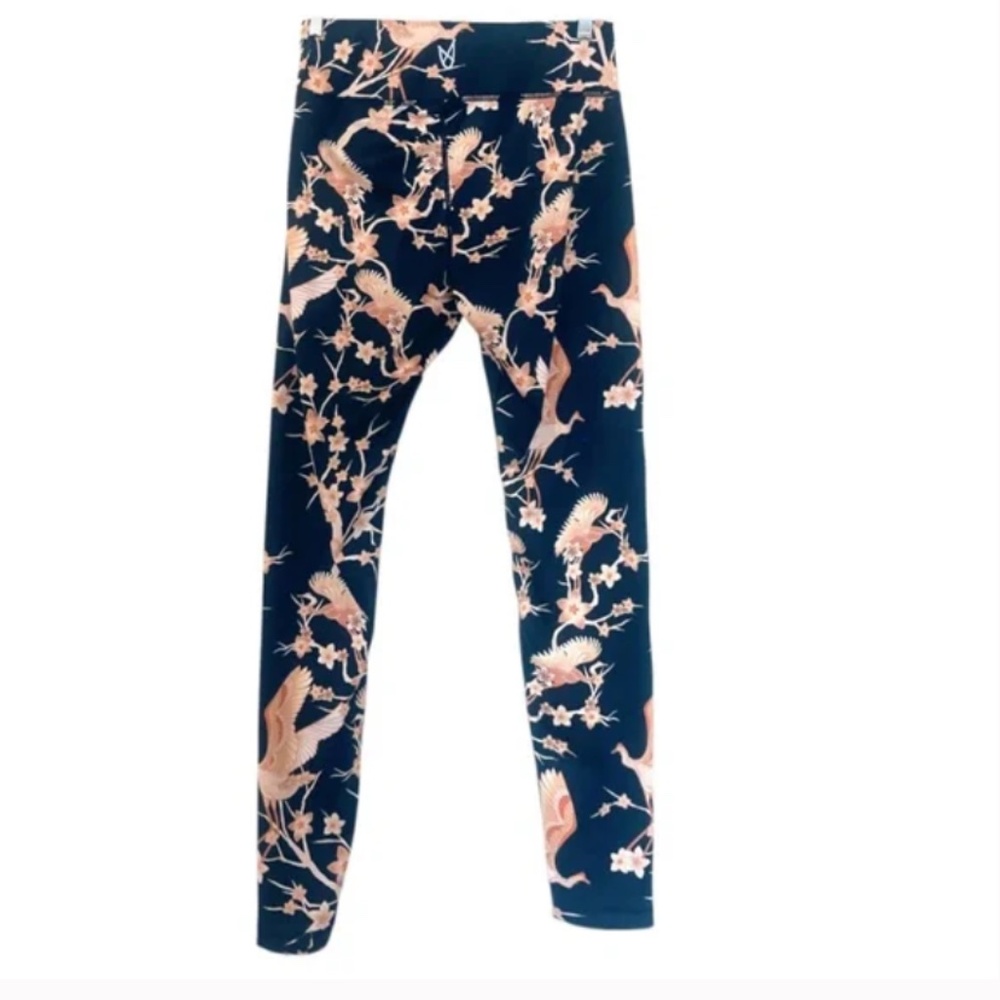 🍓3 for 45- Aritzia Minkpink Leggings- Navy Crane and Blossom Pattern